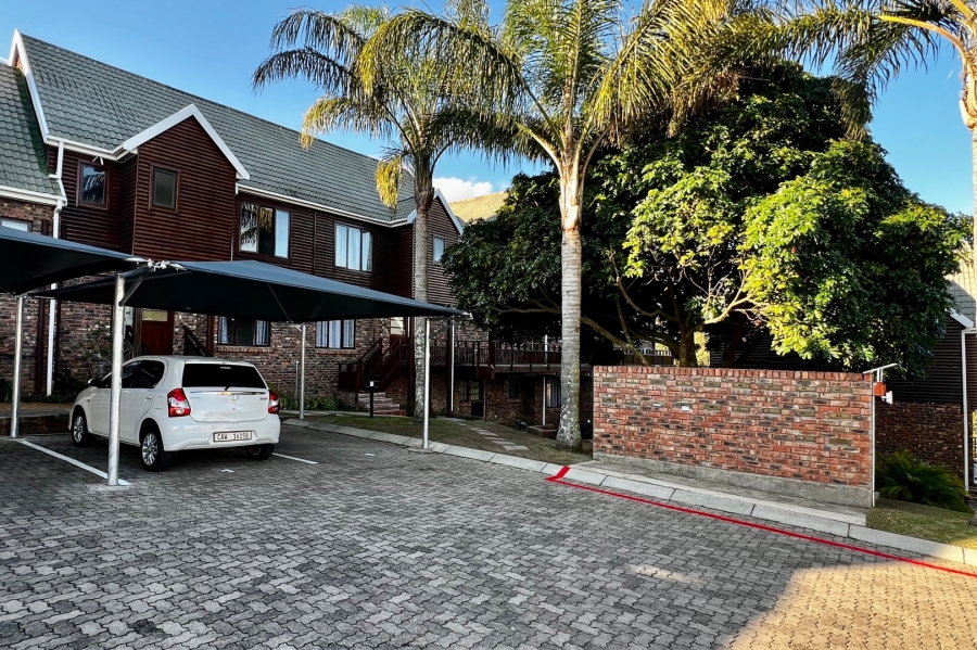 2 Bedroom Property for Sale in Heatherlands Western Cape